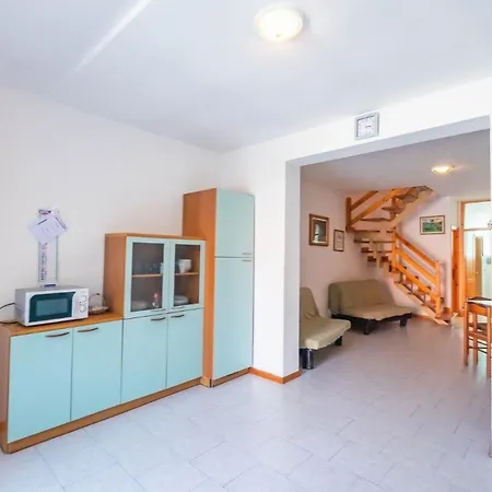 Casa de Férias Ferienhaus In Mit Grill Und Garten Lido delle Nazioni
