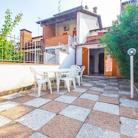 Ferienhaus In Mit Grill Und Garten Сasa de vacaciones Lido delle Nazioni